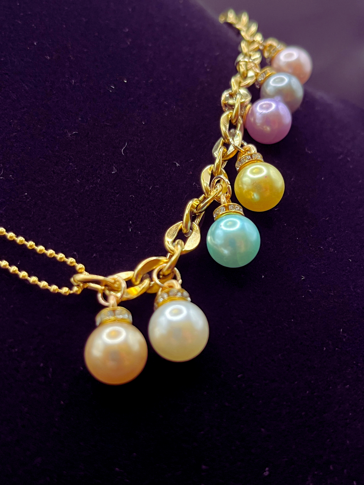Split Necklace with Pastel Pearls