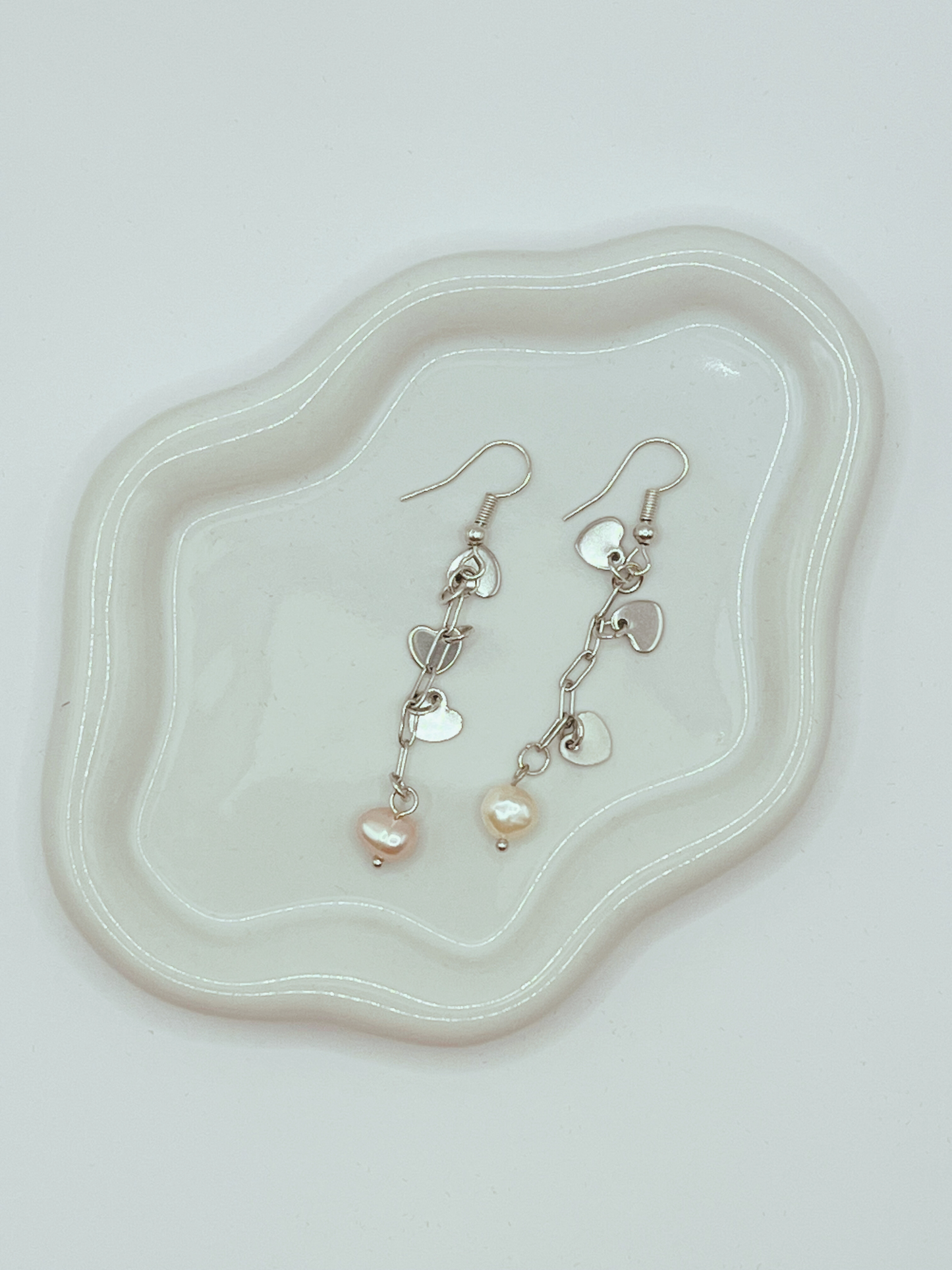 Silvery and Freshwater Pearls Earrings