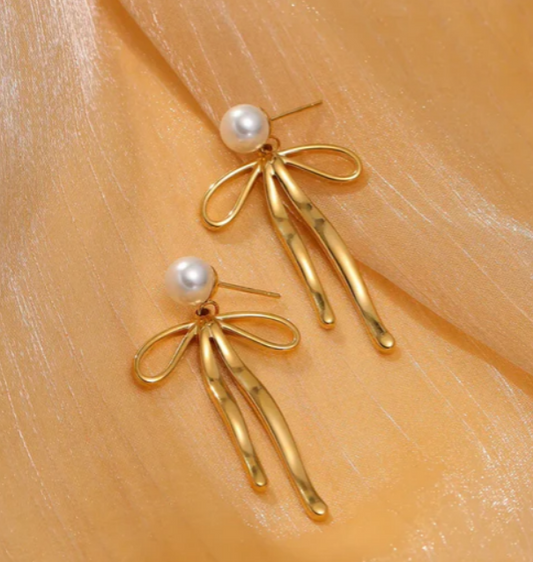 18K Gold Plated Bow Earrings with Fresh Water Pearl
